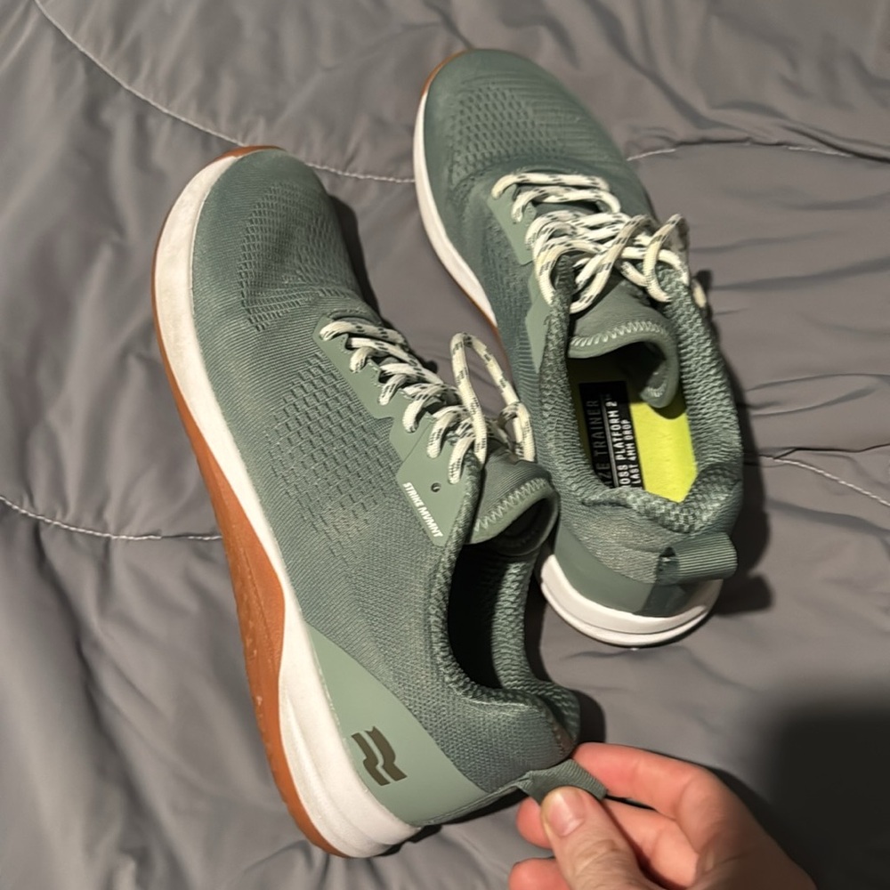 Strike MVMNT Haze trainer